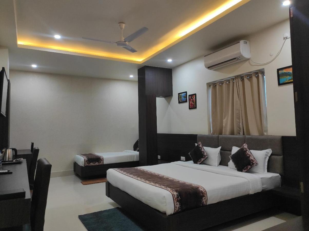 Hotel Paradise - Biswanath Chariali Bishnath Екстериор снимка