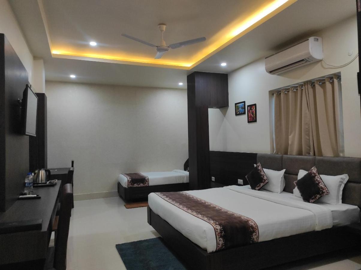 Hotel Paradise - Biswanath Chariali Bishnath Екстериор снимка