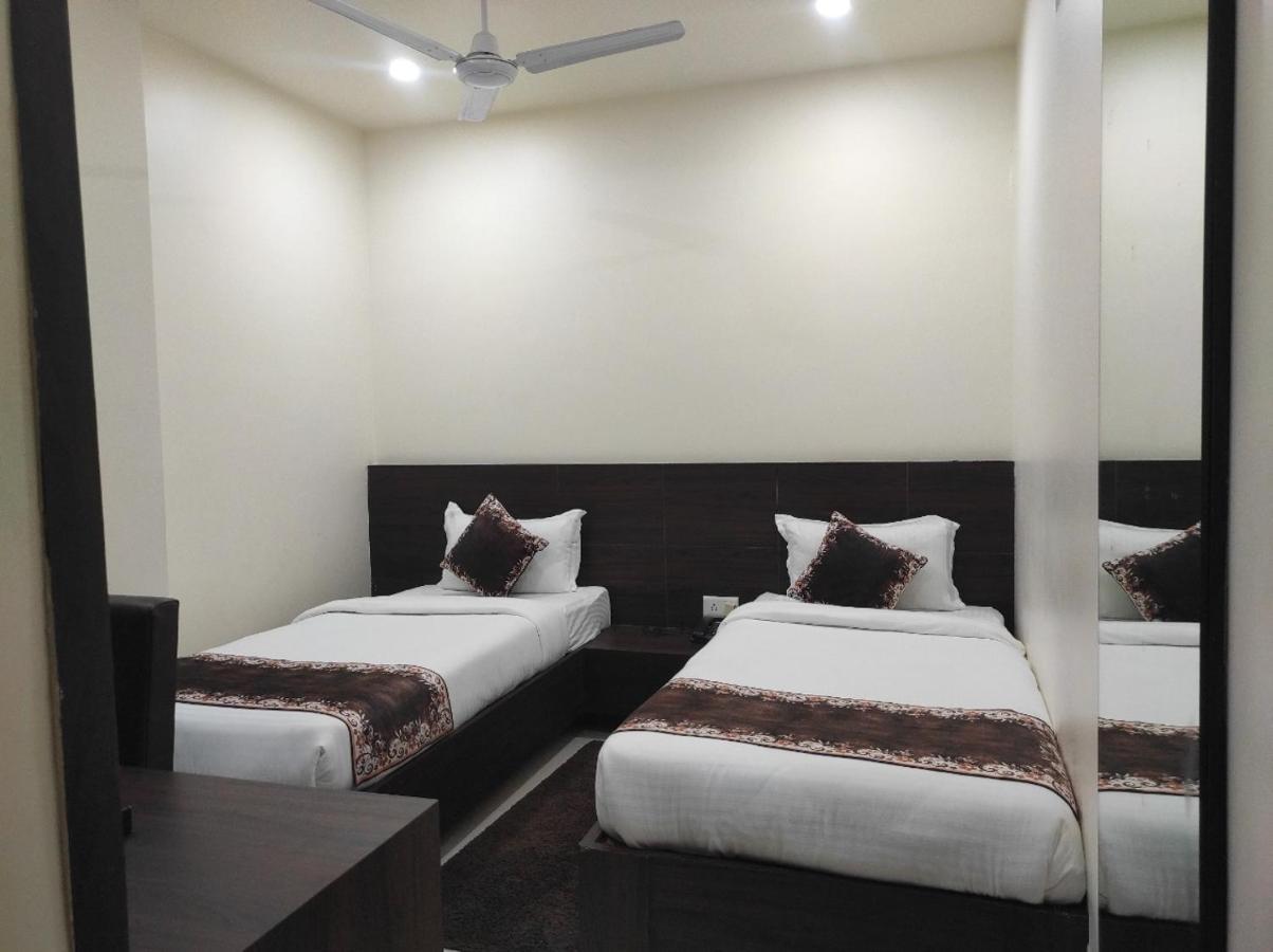 Hotel Paradise - Biswanath Chariali Bishnath Екстериор снимка
