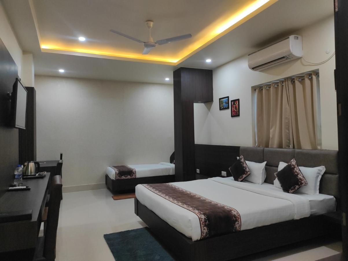 Hotel Paradise - Biswanath Chariali Bishnath Екстериор снимка
